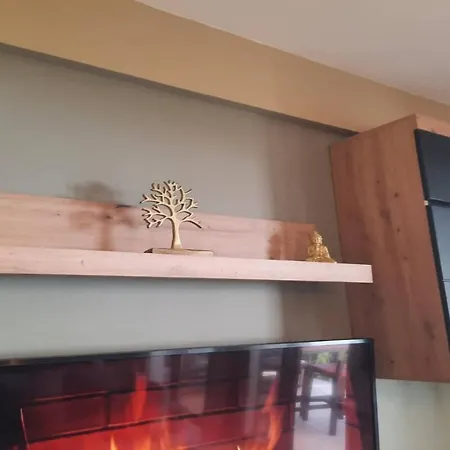 Paramount Gardens C201 *