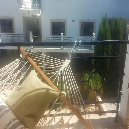 Paramount Gardens C201 Apartment *