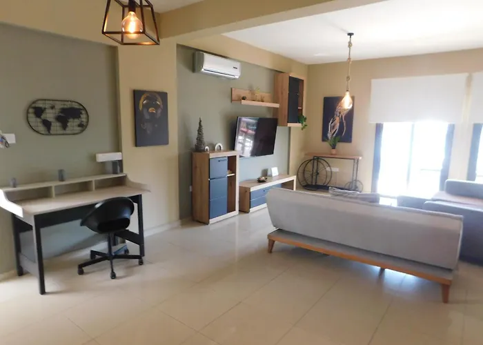 Paramount Gardens C201 Διαμέρισμα